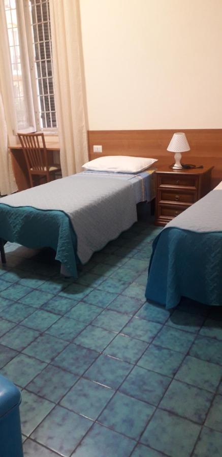 Interno 3 Alloggio in famiglia Roma